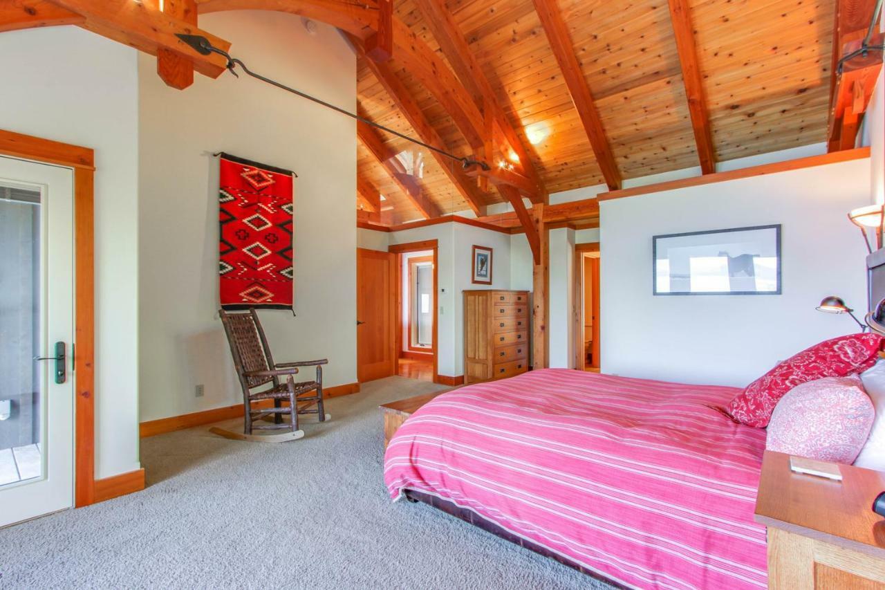 Bottle Bay Lakefront Lodge 桑德波因特 外观 照片
