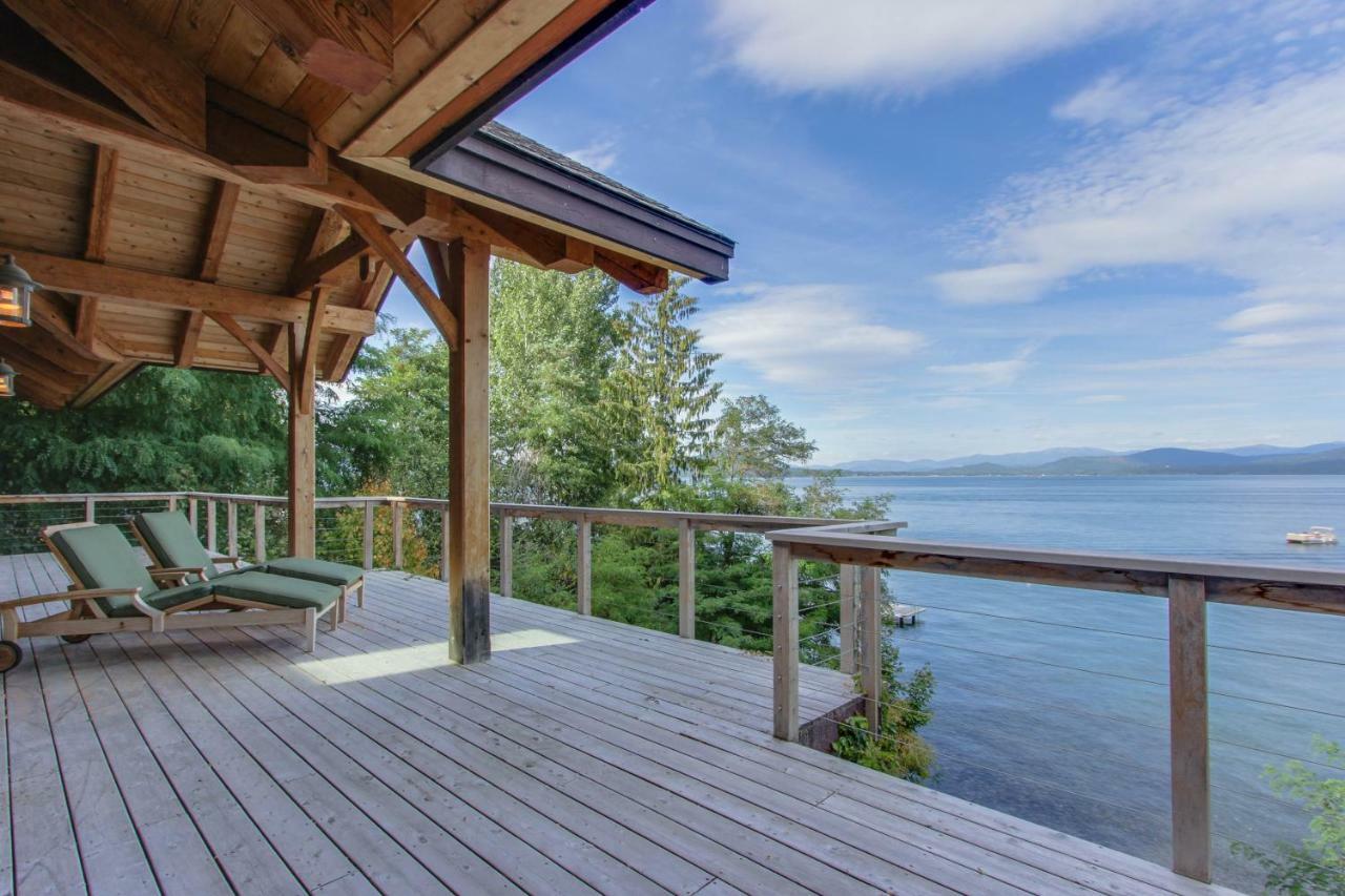 Bottle Bay Lakefront Lodge 桑德波因特 外观 照片