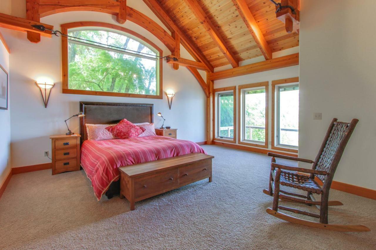 Bottle Bay Lakefront Lodge 桑德波因特 外观 照片