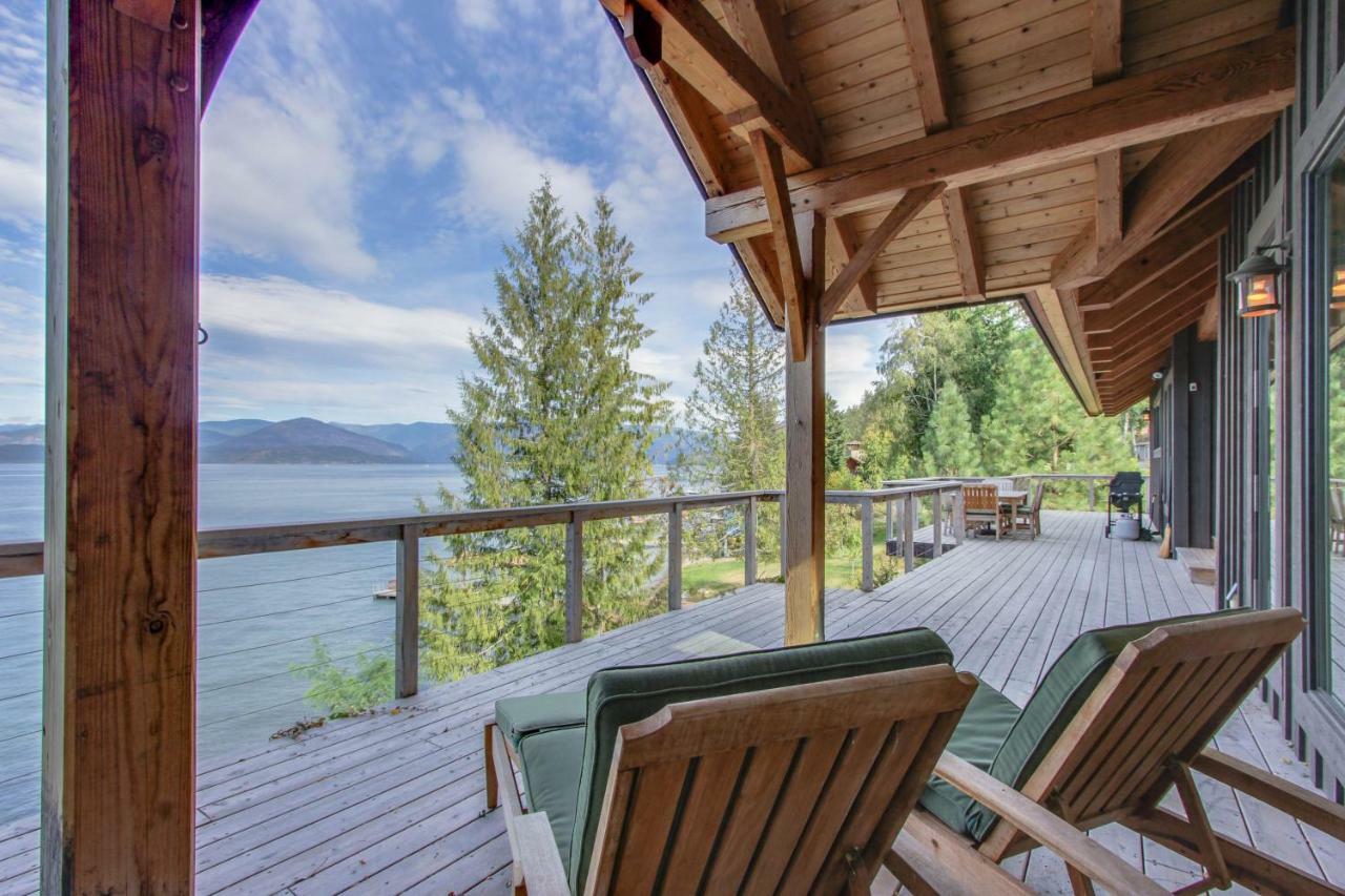 Bottle Bay Lakefront Lodge 桑德波因特 外观 照片